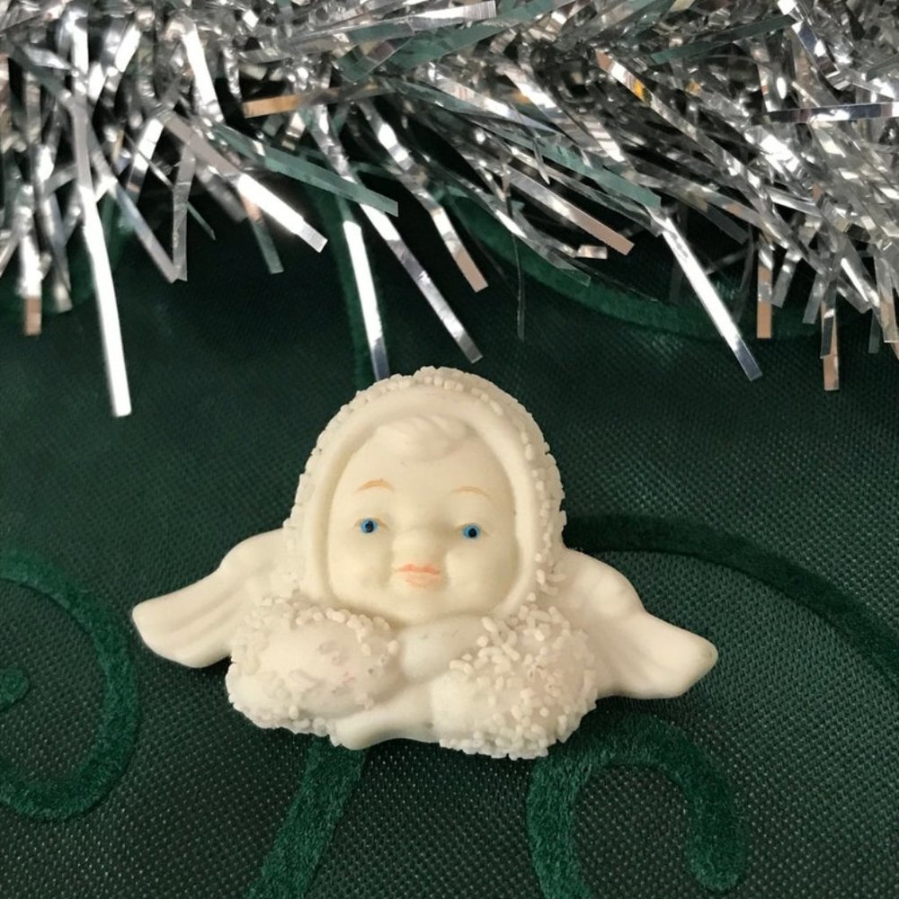Snowbabies Pin